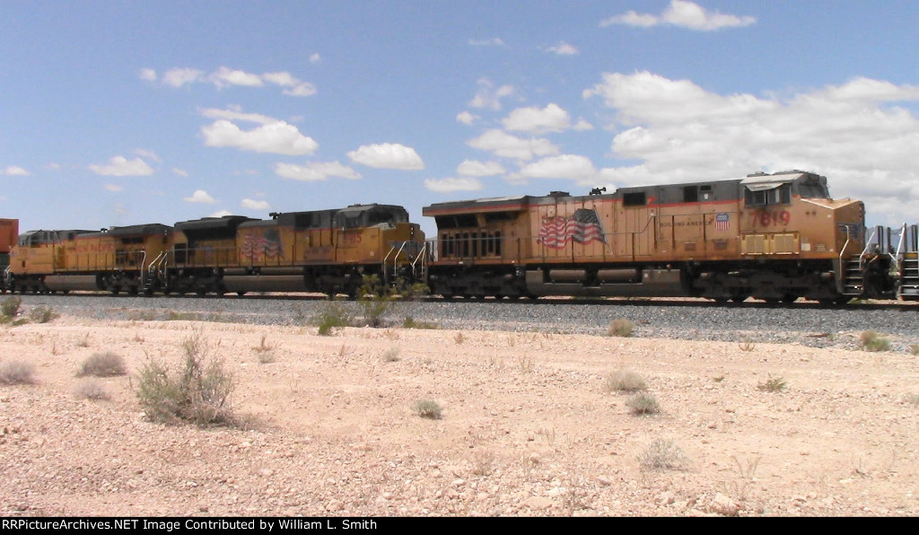 EB Priority Container Frt @ Eie NV W-Pshr -4